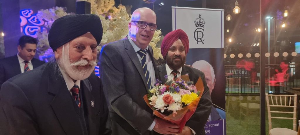 The earliest gatherings that became the Yorkshire Sikh Forum in 1989.